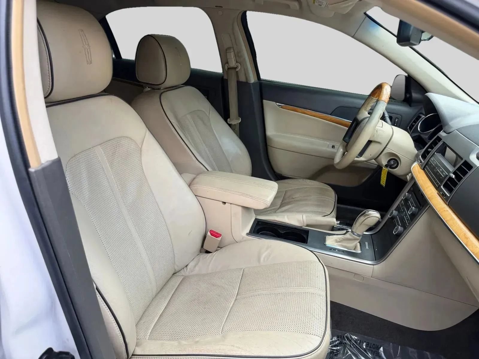 Used 2012 Lincoln MKZ FWD image 15