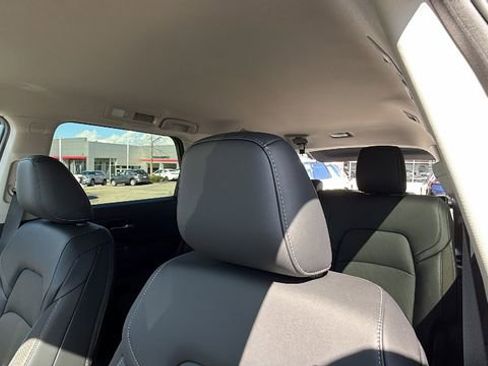 New 2026 Nissan Pathfinder SL image 22