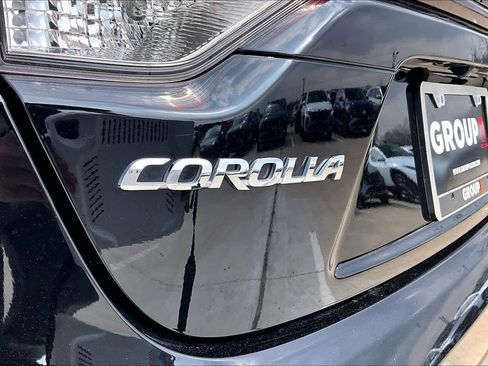 Used 2023 Toyota Corolla LE image 30