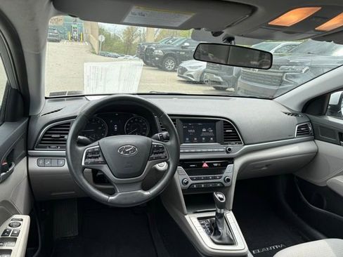 Used 2017 Hyundai Elantra SE w/ SE A/T Tech Package 03 FWD image 11