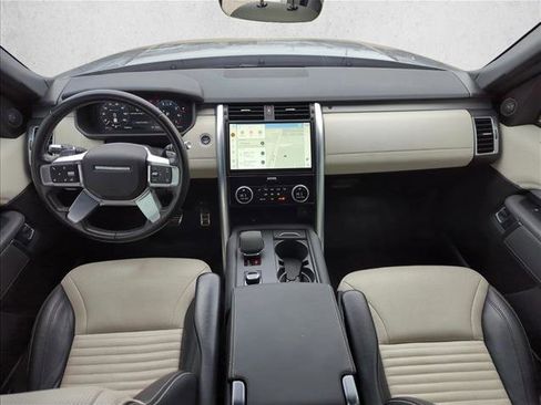 Used 2021 Land Rover Discovery S R-Dynamic image 18