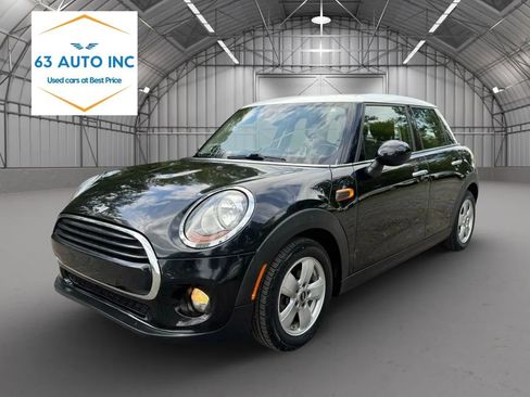 Used 2016 MINI Cooper 4-Door Hardtop w/ Premium Package FWD image 1