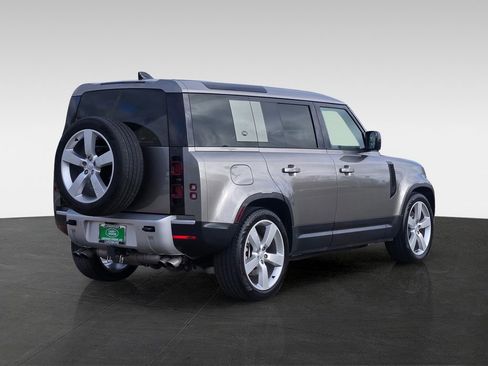 Used 2024 Land Rover Defender 110 SE AWD/4WD image 6