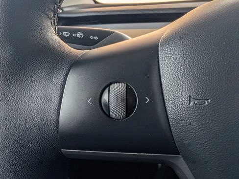 Used 2022 Tesla Model Y Performance AWD/4WD image 8