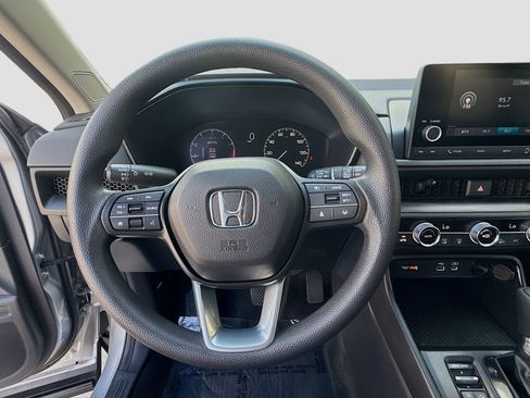 Certified 2024 Honda CR-V EX image 10