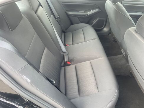 Used 2025 Nissan Altima 2.5 SV image 39