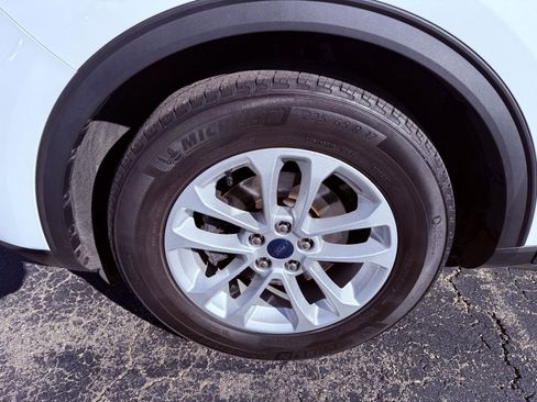 Used 2022 Ford Escape SE image 52