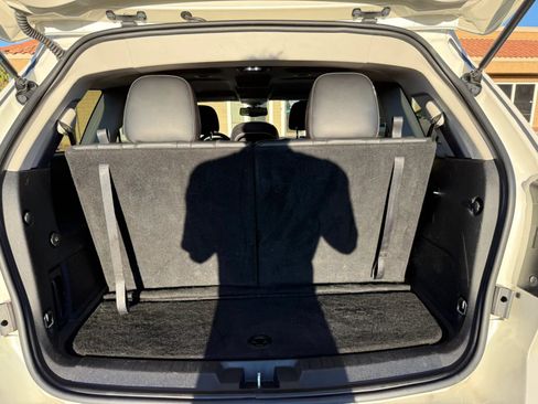 Used 2015 Dodge Journey R/T w/ Flexible Seating Group FWD image 32