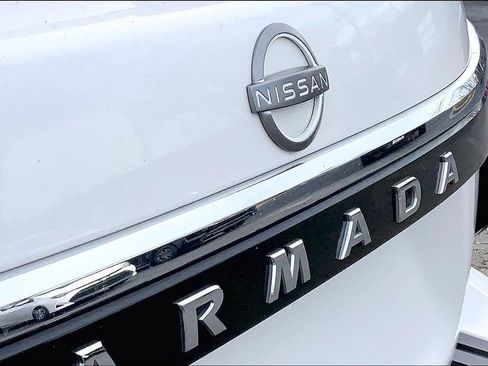 Used 2024 Nissan Armada SL w/ Captain's Chairs Package image 24