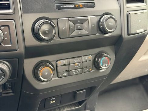 Used 2019 Ford F150 XL w/ Equipment Group 101A Mid AWD/4WD image 14