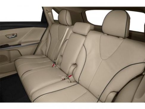 Used 2015 Toyota Venza XLE image 18