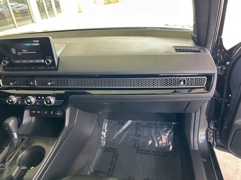 Used 2025 Honda Civic Sport image 20