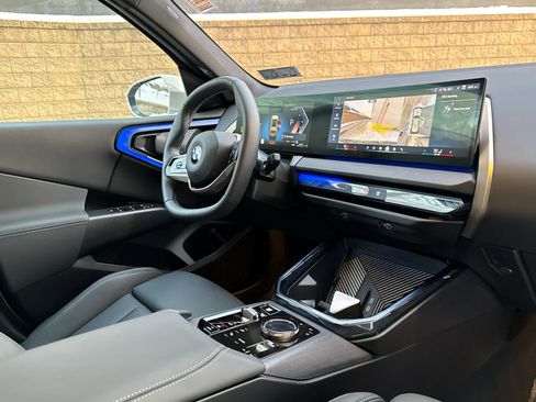 Certified 2025 BMW X3 xDrive30i w/ Premium Package image 8