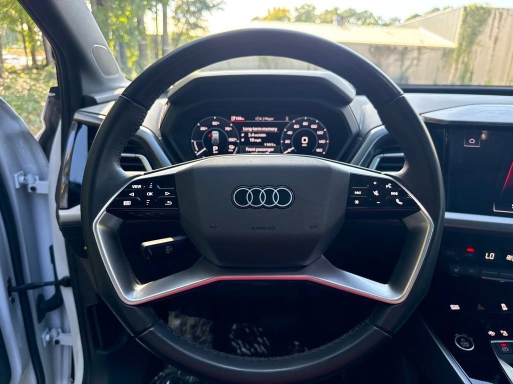 Used 2023 Audi Q4 e-tron Premium w/ Convenience Package RWD image 22