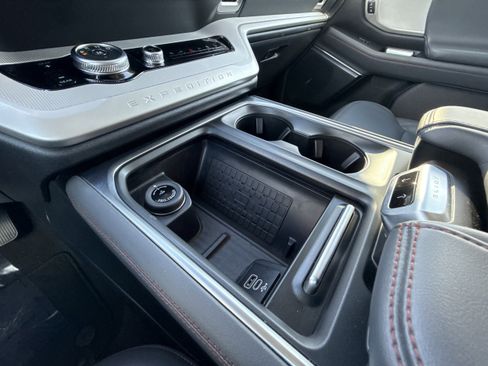 Used 2025 Ford Expedition Max Active image 21