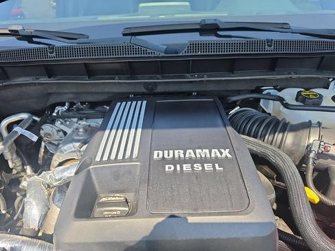 Used 2024 Chevrolet Tahoe RST w/ Luxury Package RWD image 12