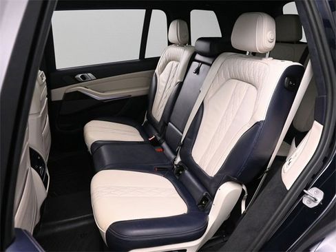 Used 2019 BMW X7 xDrive50i w/ M Sport Package image 16