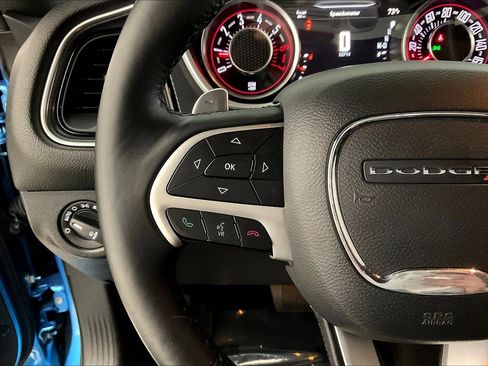 Used 2016 Dodge Challenger R/T Plus image 10