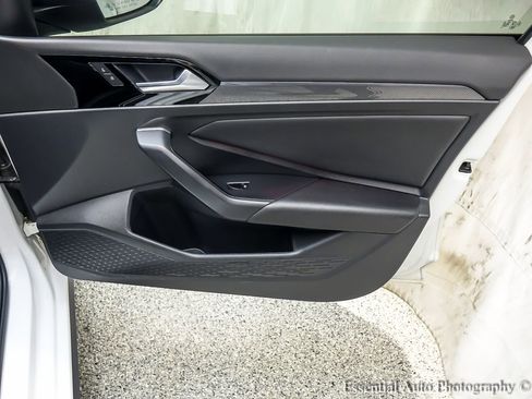 Used 2019 Volkswagen Jetta GLI image 24