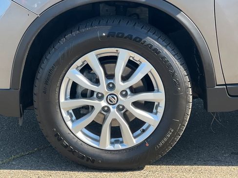 Used 2019 Nissan Rogue SV AWD/4WD image 31