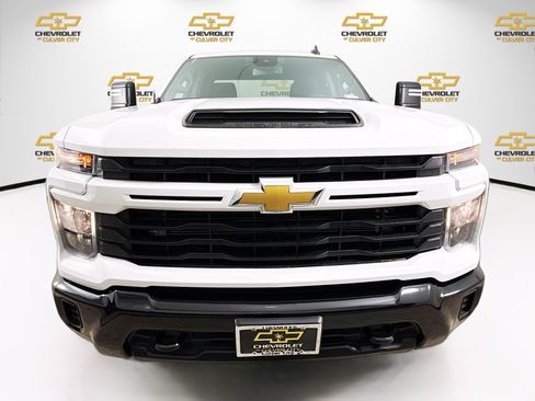 Used 2024 Chevrolet Silverado 2500 Custom w/ Custom Value Package RWD image 2