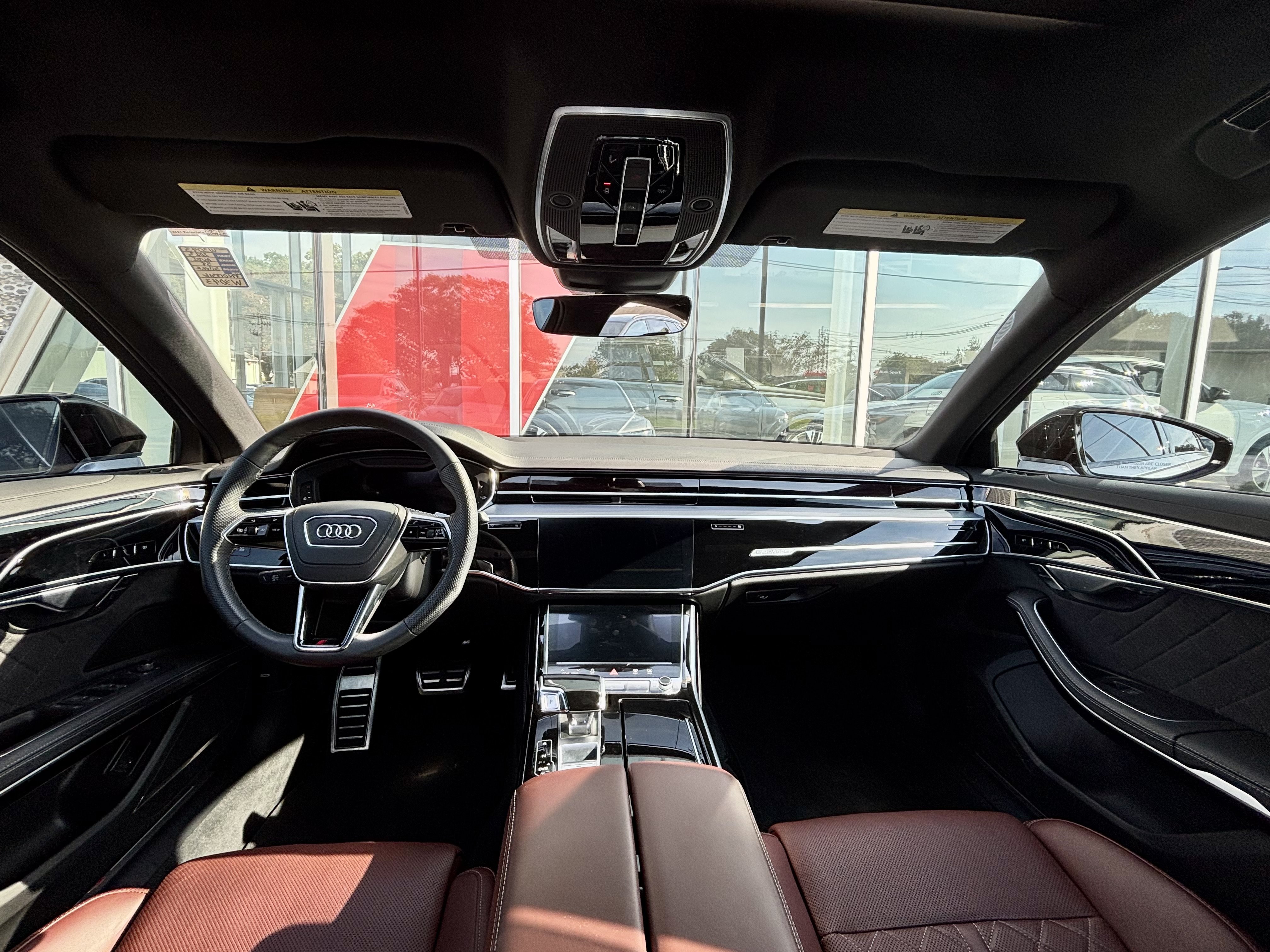 Used 2023 Audi S8 AWD/4WD image 7