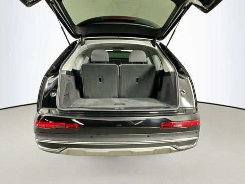 Used 2021 Audi Q7 3.0T Premium w/ Convenience Package image 27