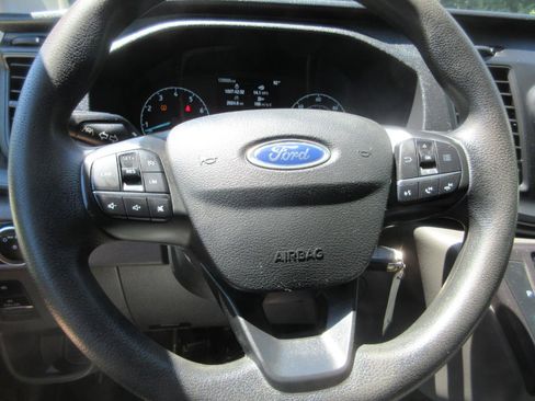 Used 2021 Ford Transit 250 Low Roof AWD image 33