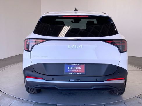 Certified 2026 Kia Sportage EX FWD image 4