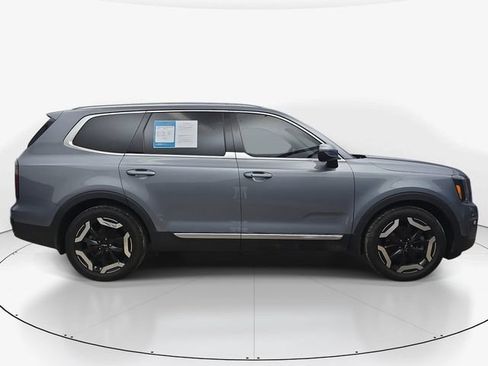 Used 2024 Kia Telluride EX FWD image 5