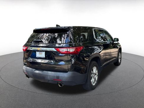Used 2021 Chevrolet Traverse LS FWD image 7