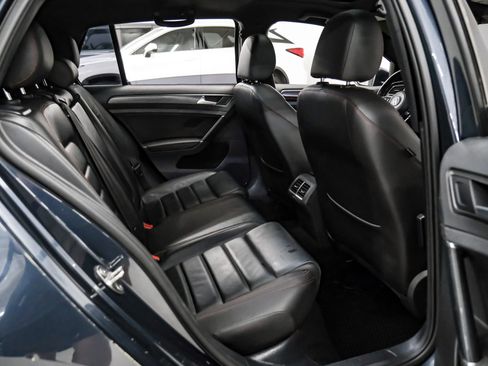 Used 2019 Volkswagen GTI SE FWD image 33