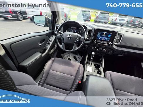 Used 2023 Nissan Frontier SV w/ SV Convenience Package AWD/4WD image 10