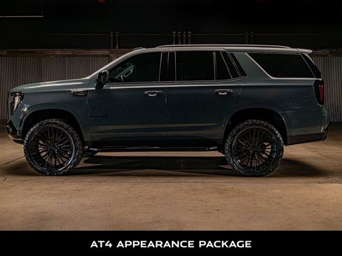 Used 2025 GMC Yukon AT4 w/ LPO, AT4 Appearance Package AWD/4WD image 6