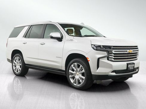 Used 2021 Chevrolet Tahoe High Country w/ Premium Package AWD/4WD image 7