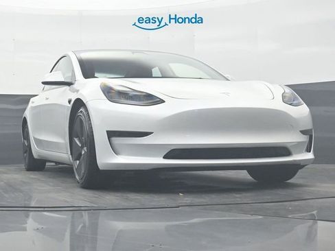 Used 2023 Tesla Model 3 Standard Range image 26