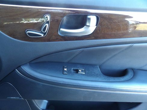 Used 2012 Hyundai Equus Signature image 28