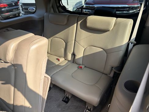 Used 2011 Nissan Pathfinder Silver AWD/4WD image 22