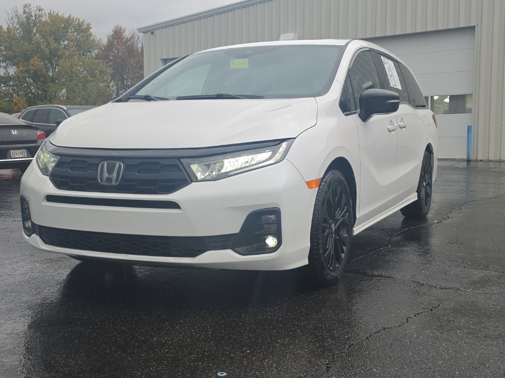 Used 2025 Honda Odyssey Sport-L image 3