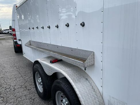 Used 2013 Freightliner Sprinter 3500 RWD image 25