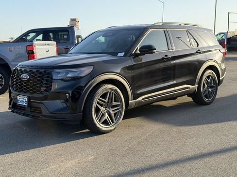 New 2026 Ford Explorer ST AWD/4WD image 4
