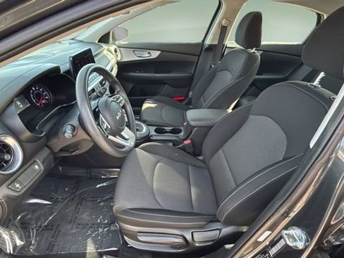 Used 2024 Kia Forte LXS image 18