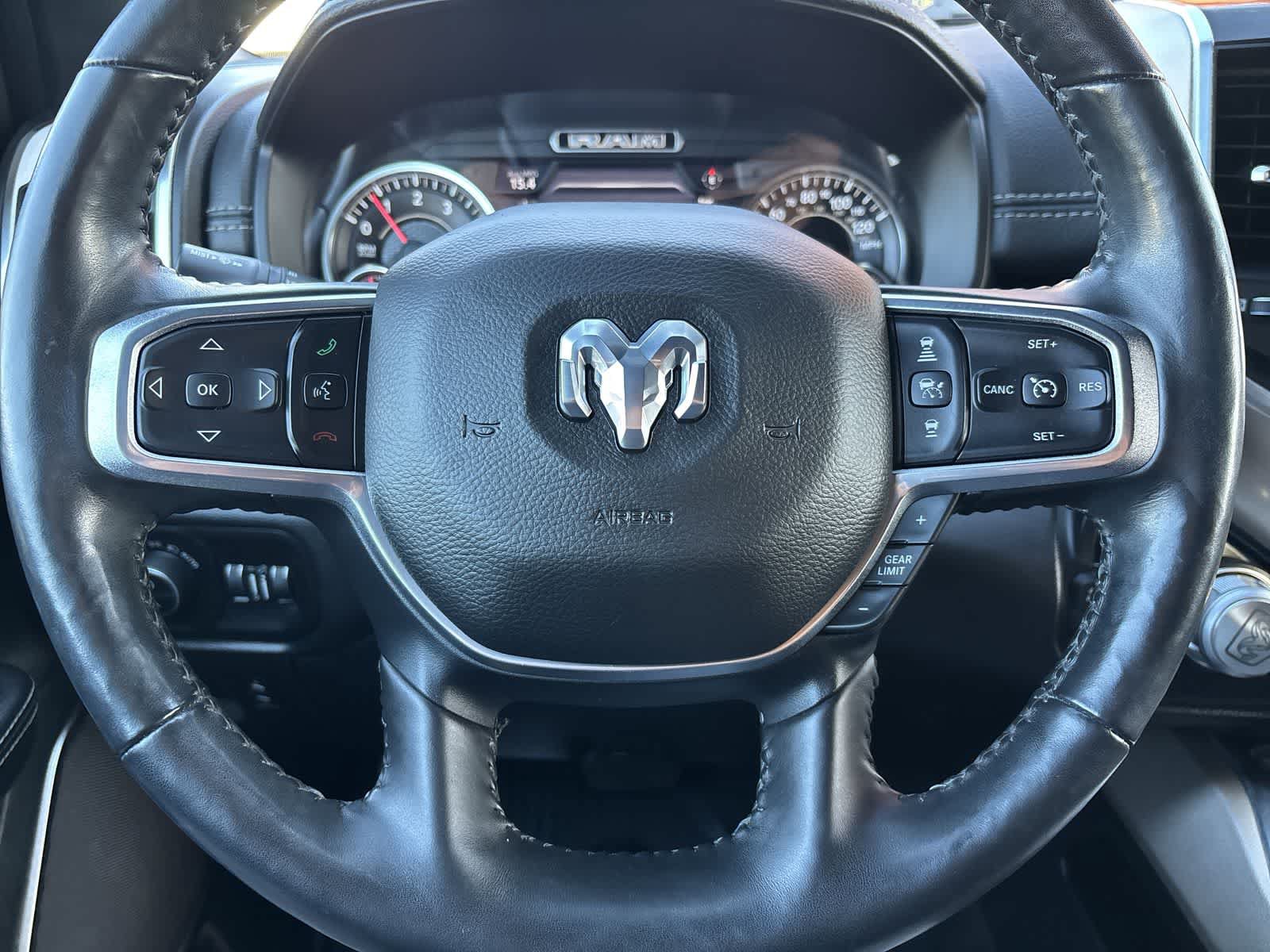 Used 2019 RAM 1500 Laramie AWD/4WD image 11