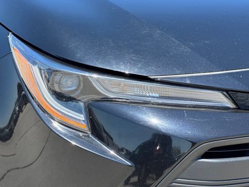 Used 2023 Toyota Corolla LE FWD image 10