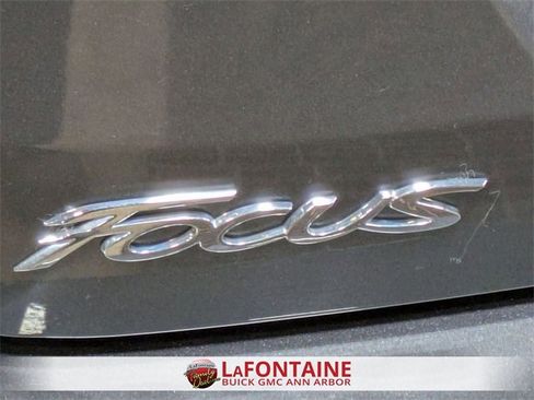 Used 2018 Ford Focus SE w/ SE Winter Package image 10