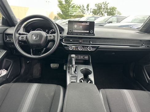 Used 2024 Honda Civic Sport image 17