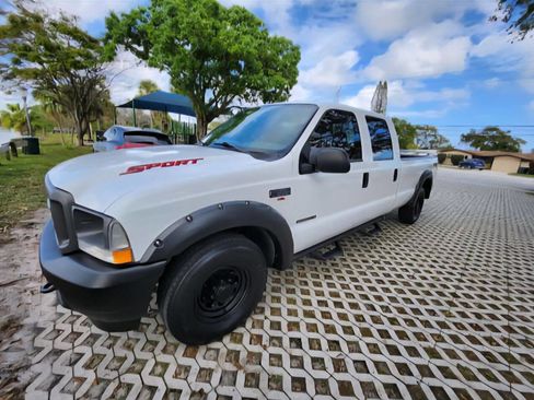 Used 2002 Ford F350 XL image 3