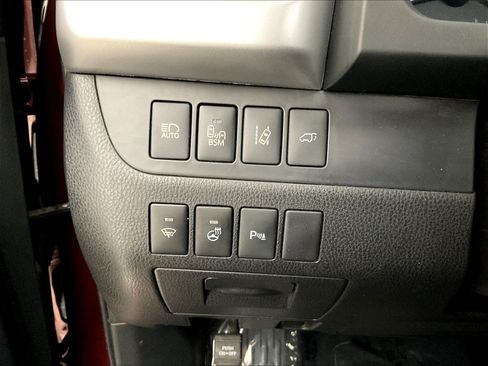 Used 2016 Toyota Highlander Limited AWD/4WD image 38