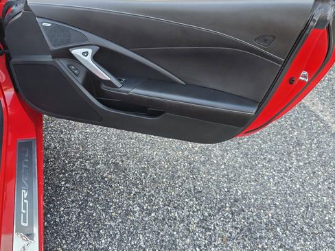 Used 2019 Chevrolet Corvette Stingray w/ Carbon Flash Badge Package image 32