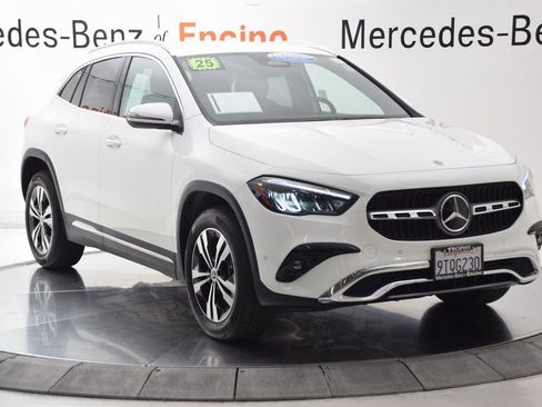 Certified 2025 Mercedes-Benz GLA 250 image 8